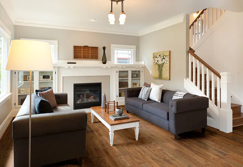 White Oak 125 Hand-Scraped Distressed Solid Wood Flooring